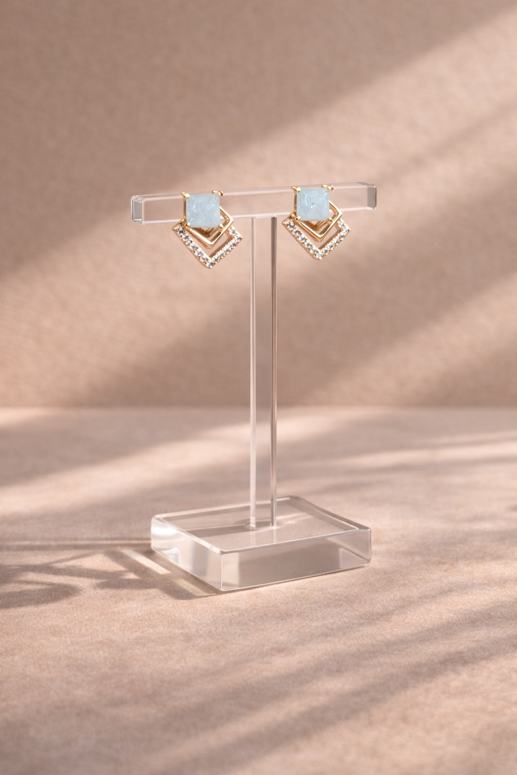 Geometric Crystal Stud