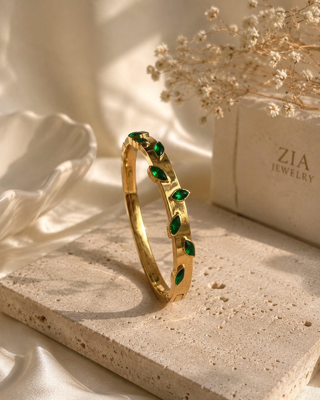 Emerald 18K Gold Plated Kada Bracelet