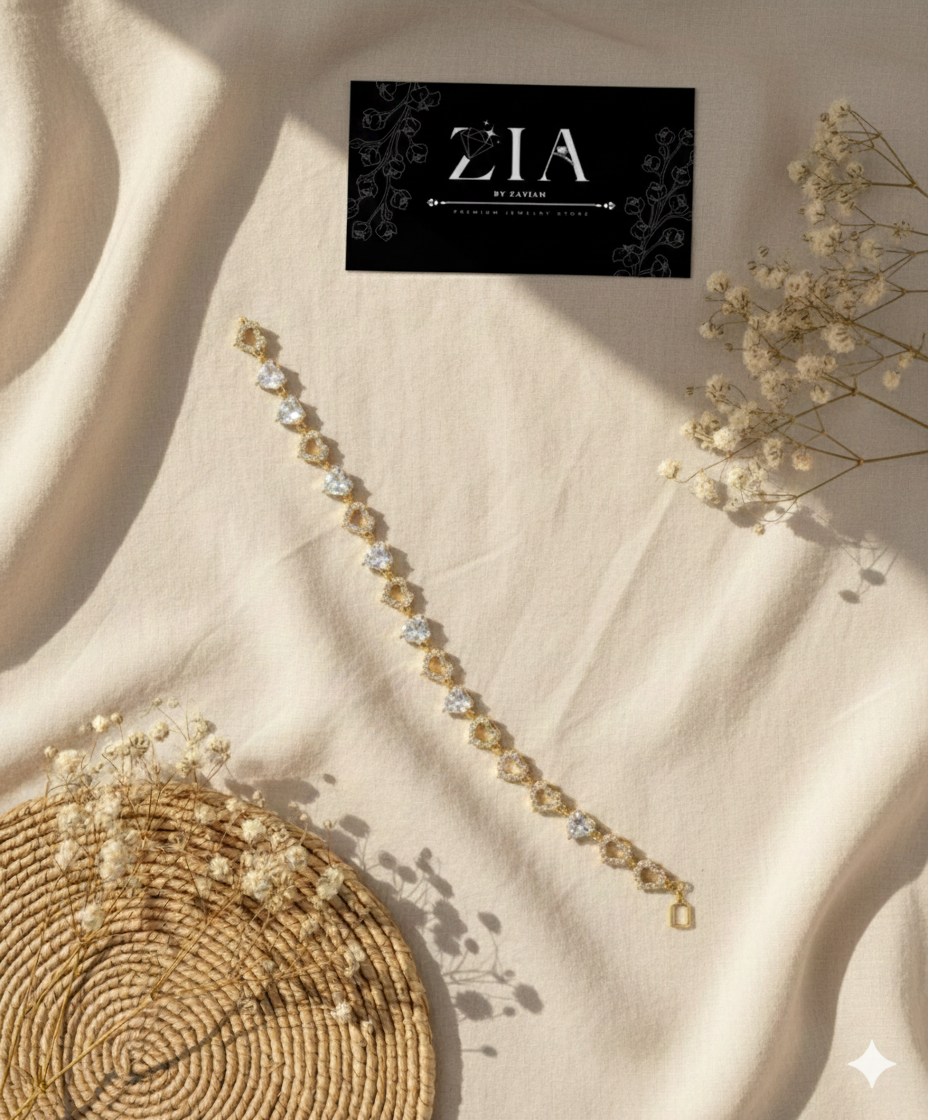 Heart-Cut AD Bracelet